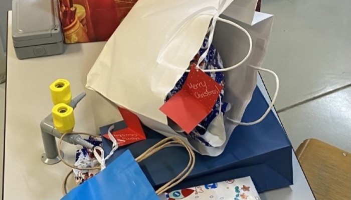 Year 3 Get well soon cards & Shoe charity box